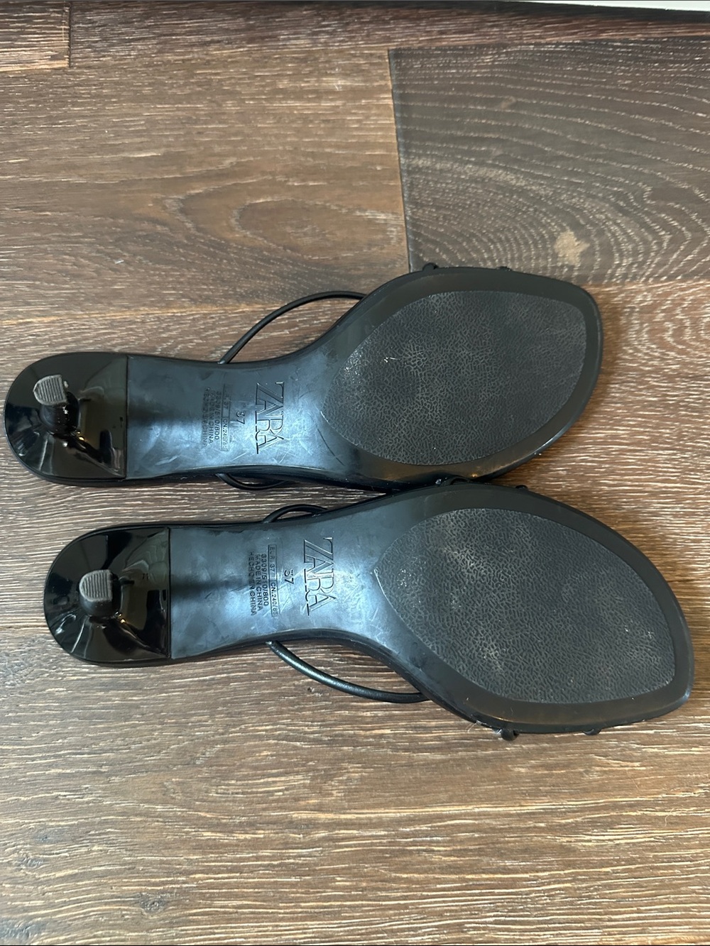 Zara Black Kitten Heels with Gold Accent - Picture 3 of 3